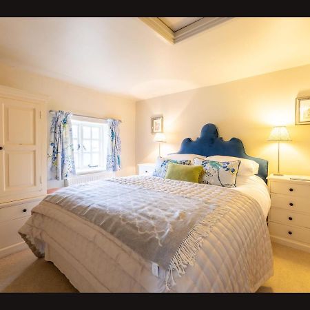 Wisteria Cottage , Pretty Cotswold Cottage Close To Chipping Campden Weston Subedge ภายนอก รูปภาพ